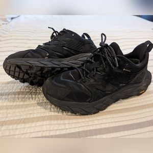 Hoka sneakers 8 womens